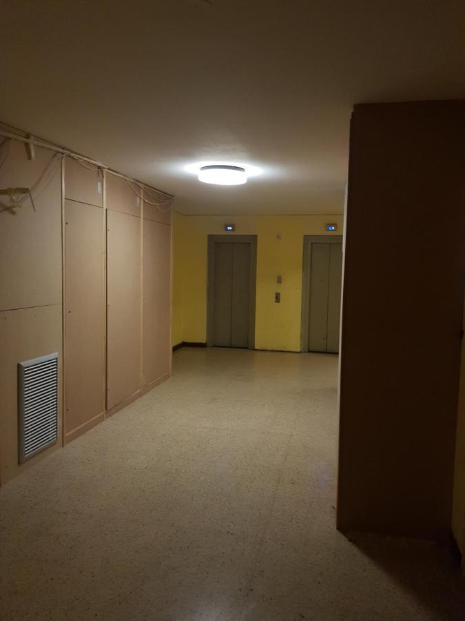 Chambre Spacieuse - Dressing - Sdb Communes - Parking Prive Νιμ Εξωτερικό φωτογραφία