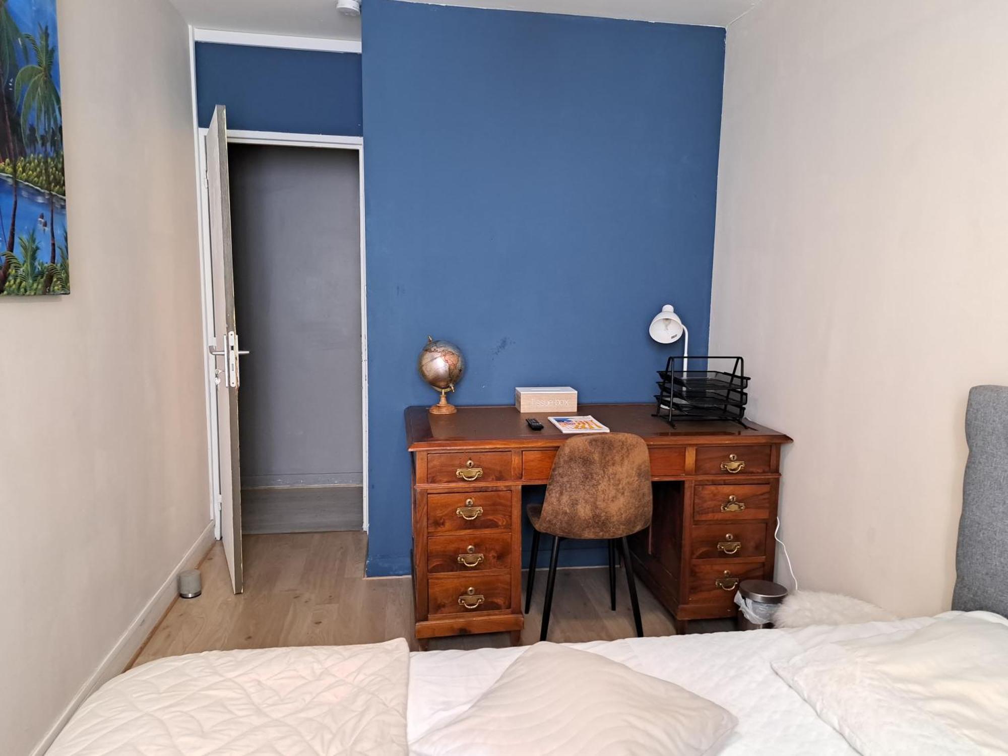 Chambre Spacieuse - Dressing - Sdb Communes - Parking Prive Νιμ Εξωτερικό φωτογραφία