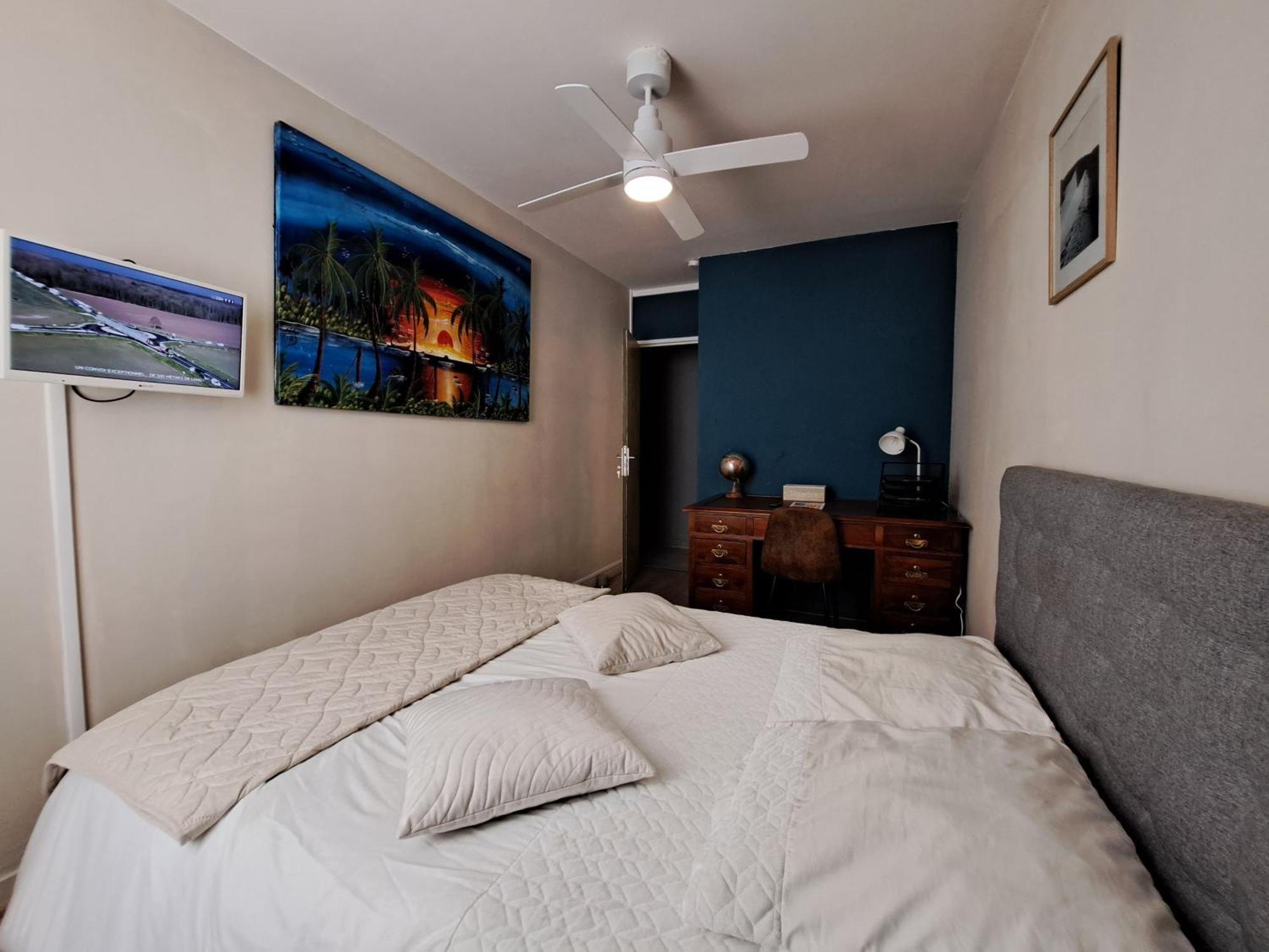 Chambre Spacieuse - Dressing - Sdb Communes - Parking Prive Νιμ Εξωτερικό φωτογραφία