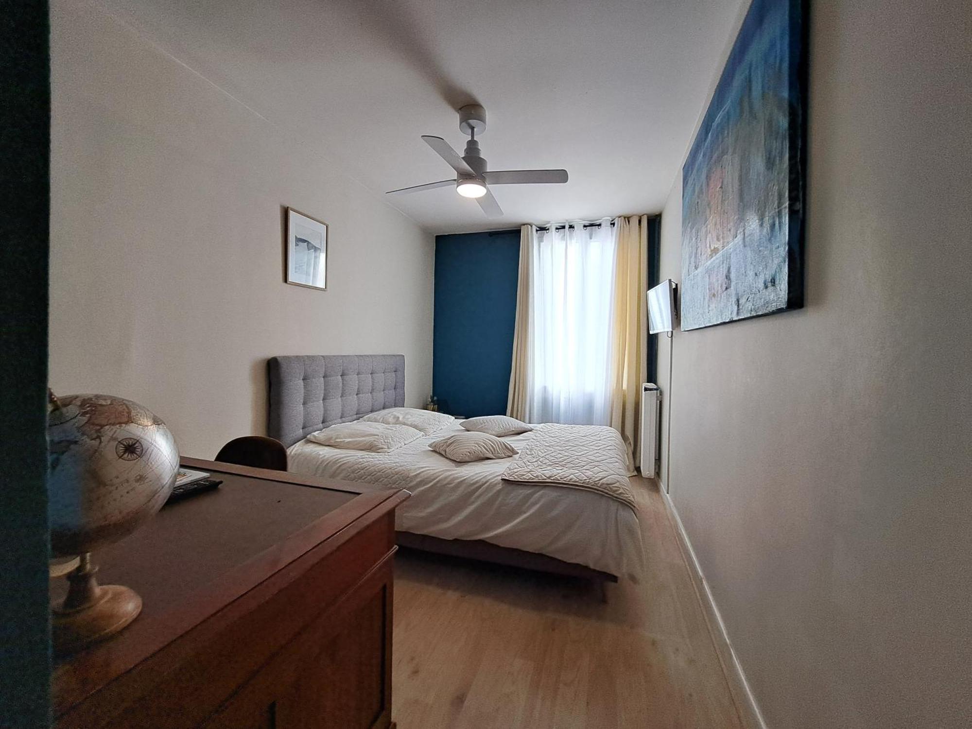 Chambre Spacieuse - Dressing - Sdb Communes - Parking Prive Νιμ Εξωτερικό φωτογραφία